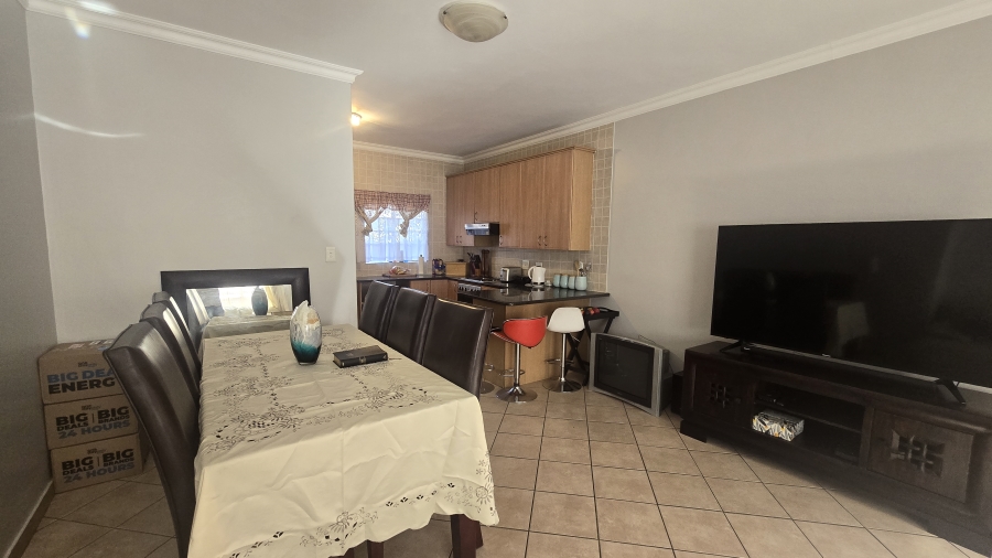 3 Bedroom Property for Sale in The Wilds Gauteng