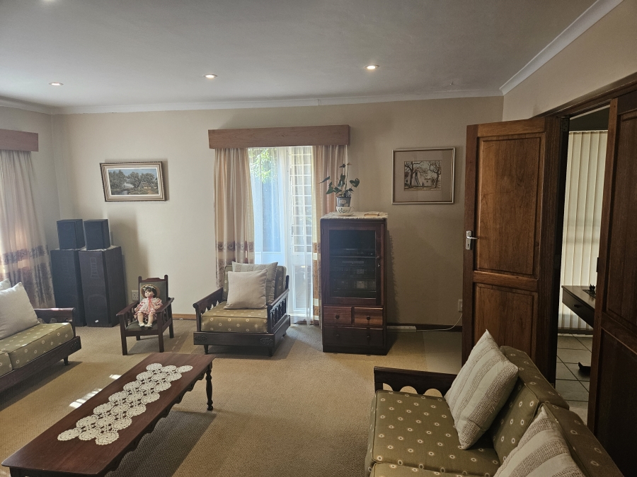 4 Bedroom Property for Sale in Magalieskruin Gauteng