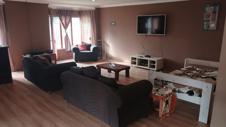 8 Bedroom Property for Sale in Villieria Gauteng