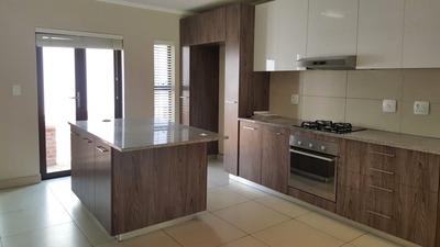 To Let 3 Bedroom Property for Rent in Bryanston Gauteng