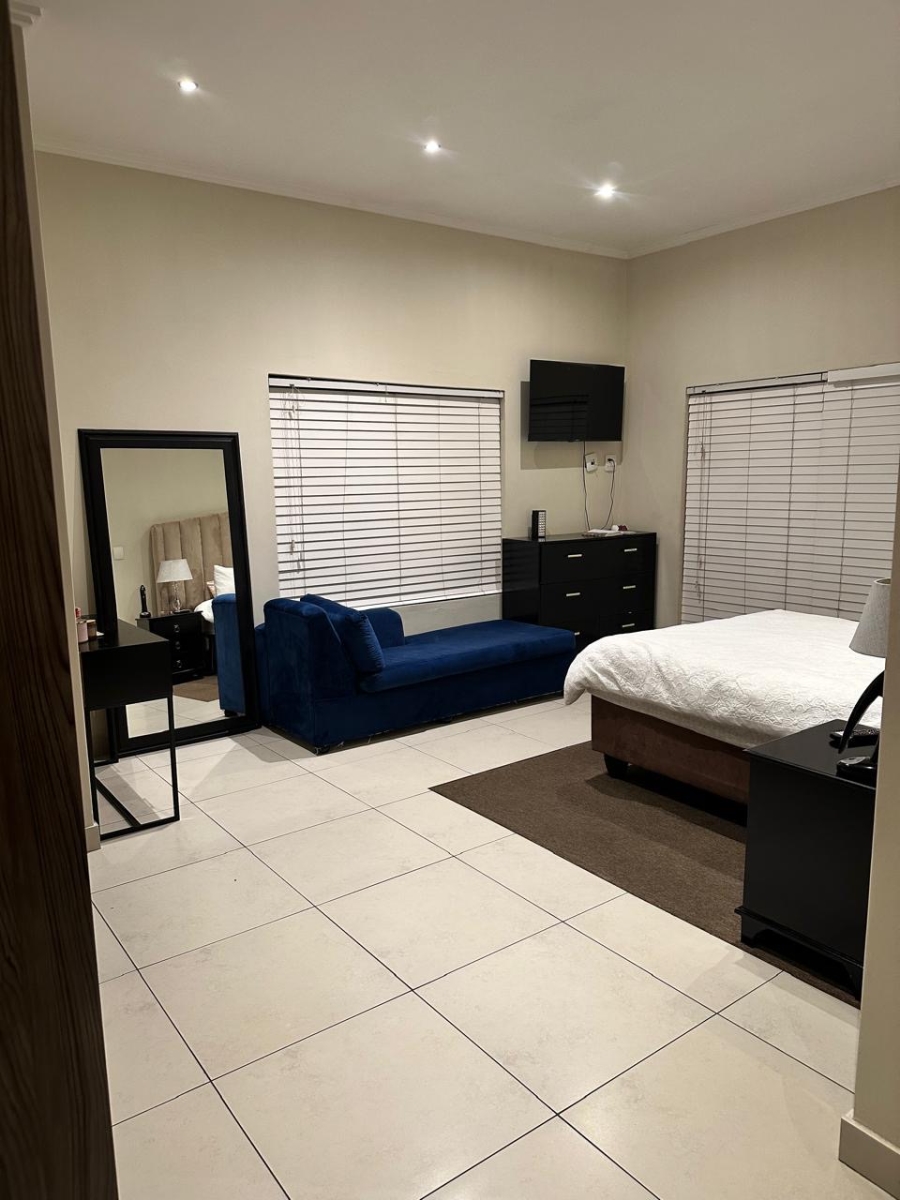 To Let 3 Bedroom Property for Rent in Bryanston Gauteng