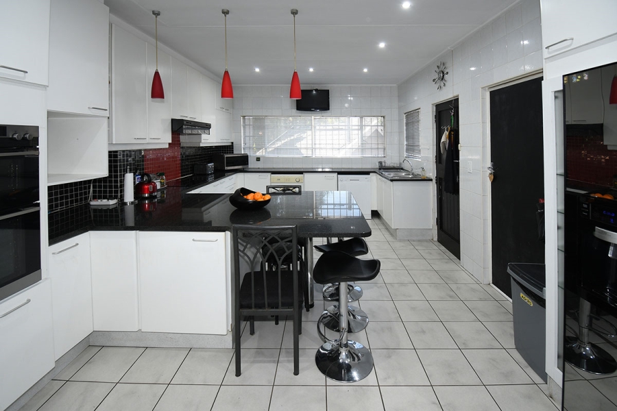 3 Bedroom Property for Sale in Eastleigh Ridge Gauteng