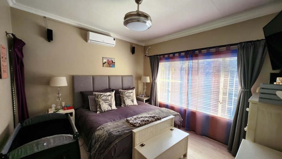 4 Bedroom Property for Sale in Eldoraigne Gauteng