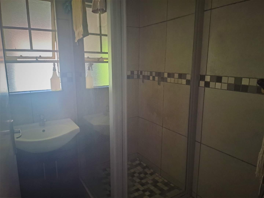 3 Bedroom Property for Sale in Die Hoewes Gauteng