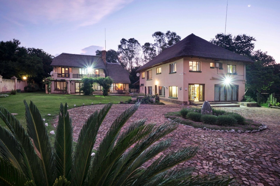 15 Bedroom Property for Sale in Glen Austin Gauteng