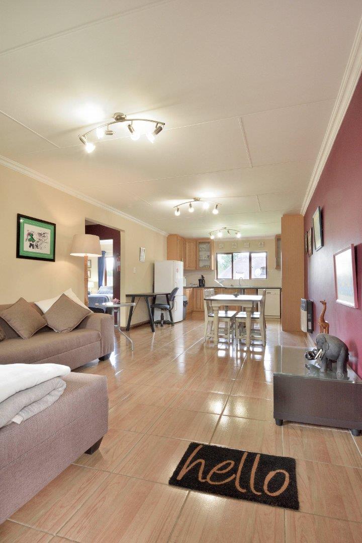 15 Bedroom Property for Sale in Glen Austin Gauteng