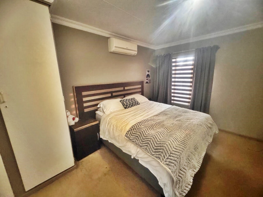 2 Bedroom Property for Sale in Highveld Gauteng