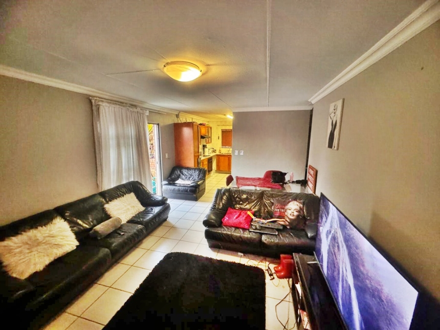 2 Bedroom Property for Sale in Highveld Gauteng