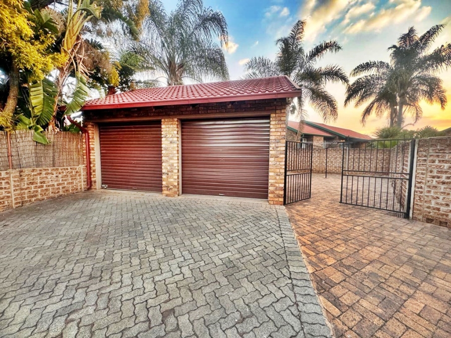 2 Bedroom Property for Sale in Highveld Gauteng