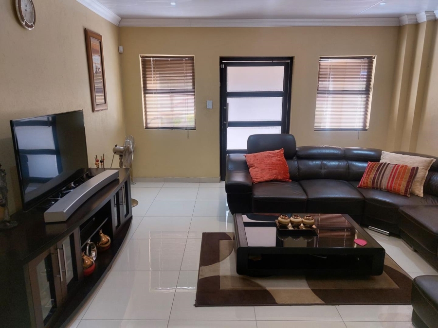 3 Bedroom Property for Sale in Highveld Gauteng