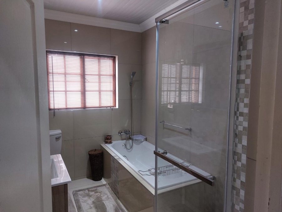 3 Bedroom Property for Sale in Highveld Gauteng