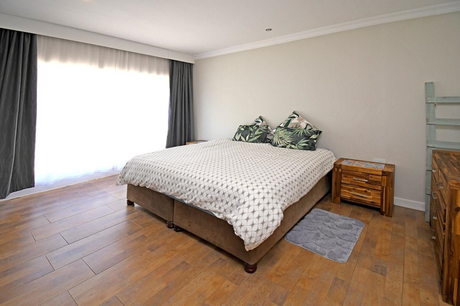 4 Bedroom Property for Sale in Beverley Gardens Gauteng