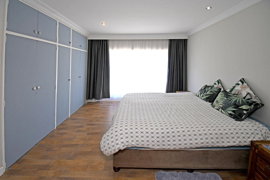 4 Bedroom Property for Sale in Beverley Gardens Gauteng