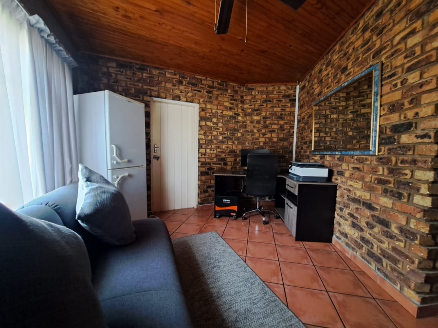 3 Bedroom Property for Sale in Falcon Ridge Gauteng