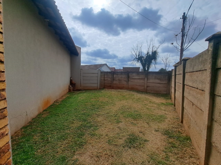 3 Bedroom Property for Sale in Falcon Ridge Gauteng