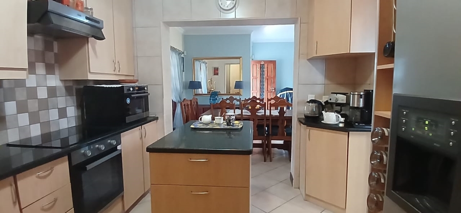 3 Bedroom Property for Sale in Rangeview Gauteng