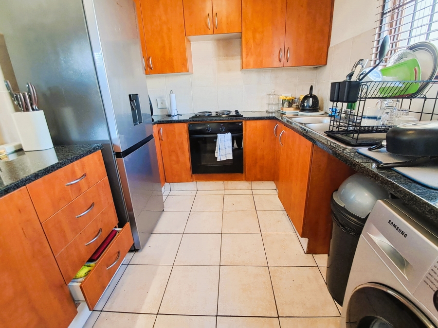 2 Bedroom Property for Sale in Paulshof Gauteng