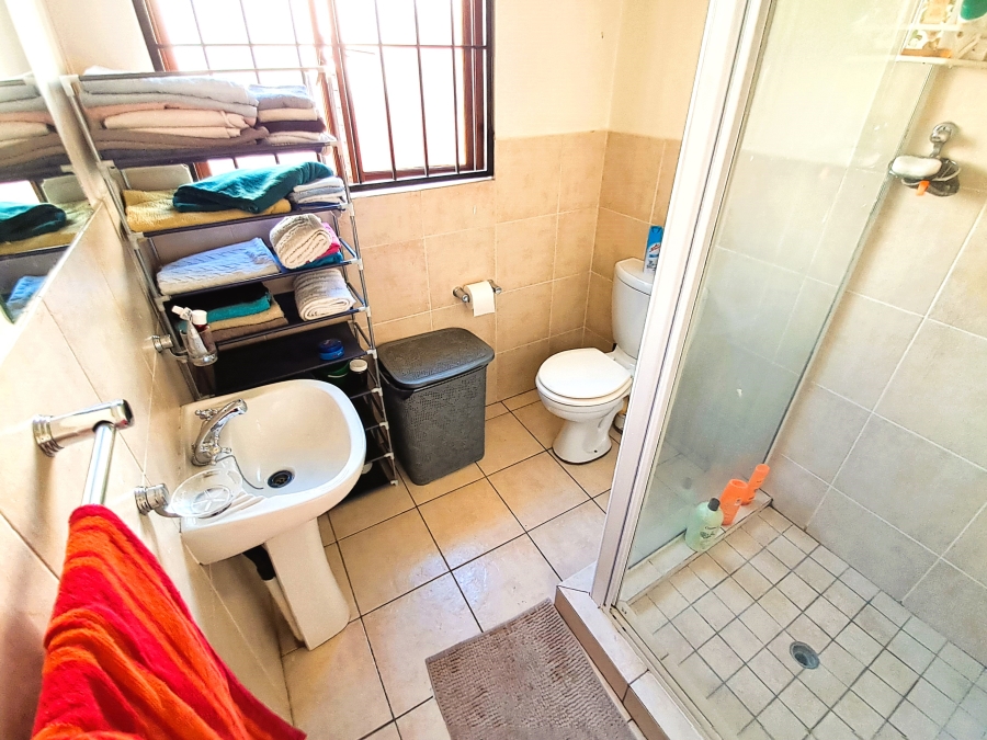 2 Bedroom Property for Sale in Paulshof Gauteng