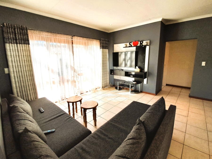 2 Bedroom Property for Sale in Paulshof Gauteng