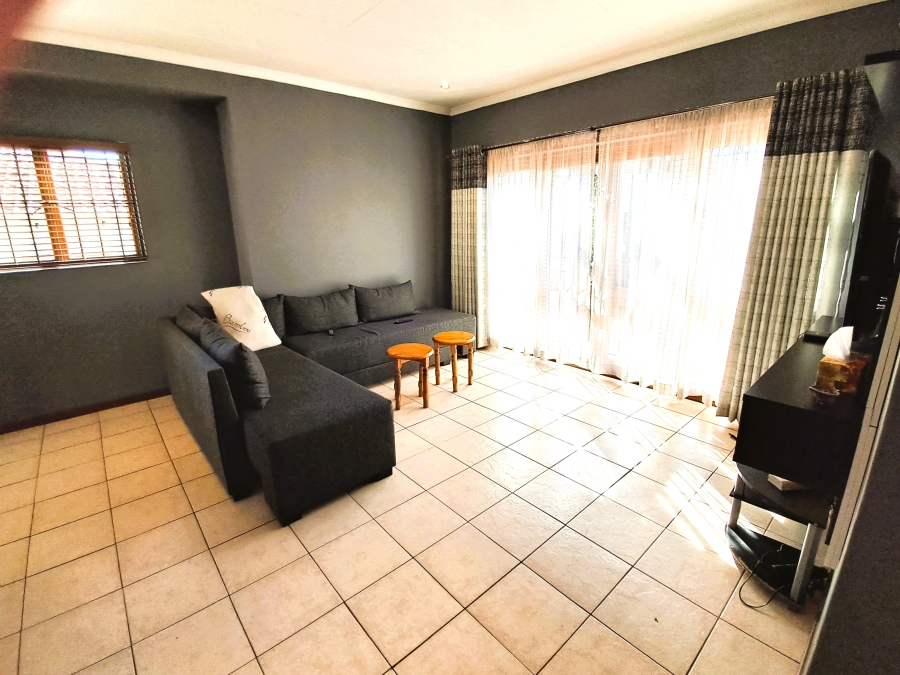 2 Bedroom Property for Sale in Paulshof Gauteng