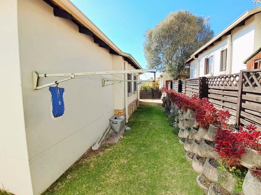 2 Bedroom Property for Sale in Paulshof Gauteng