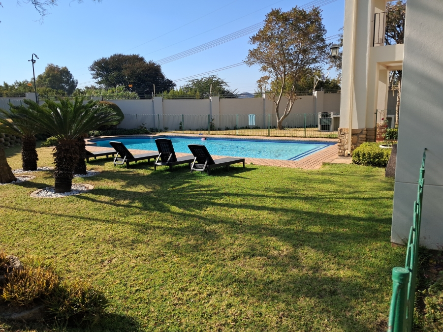 2 Bedroom Property for Sale in Paulshof Gauteng