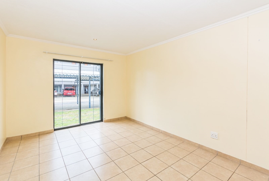 1 Bedroom Property for Sale in Noordwyk Gauteng