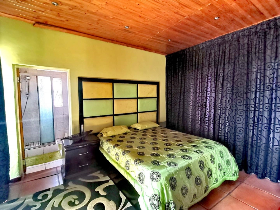 4 Bedroom Property for Sale in Bezuidenhout Valley Gauteng