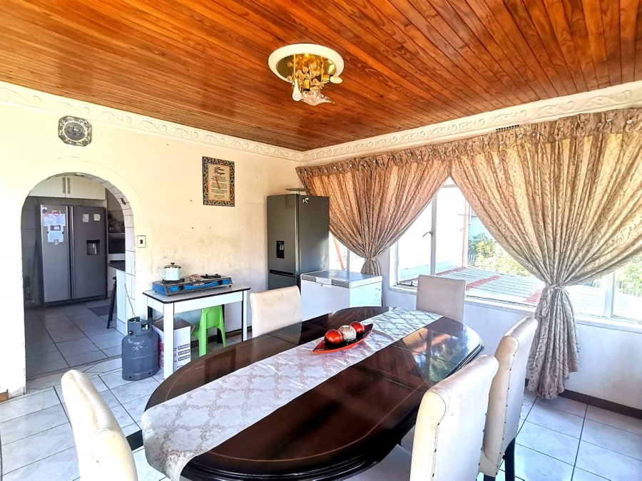 6 Bedroom Property for Sale in Kensington Gauteng