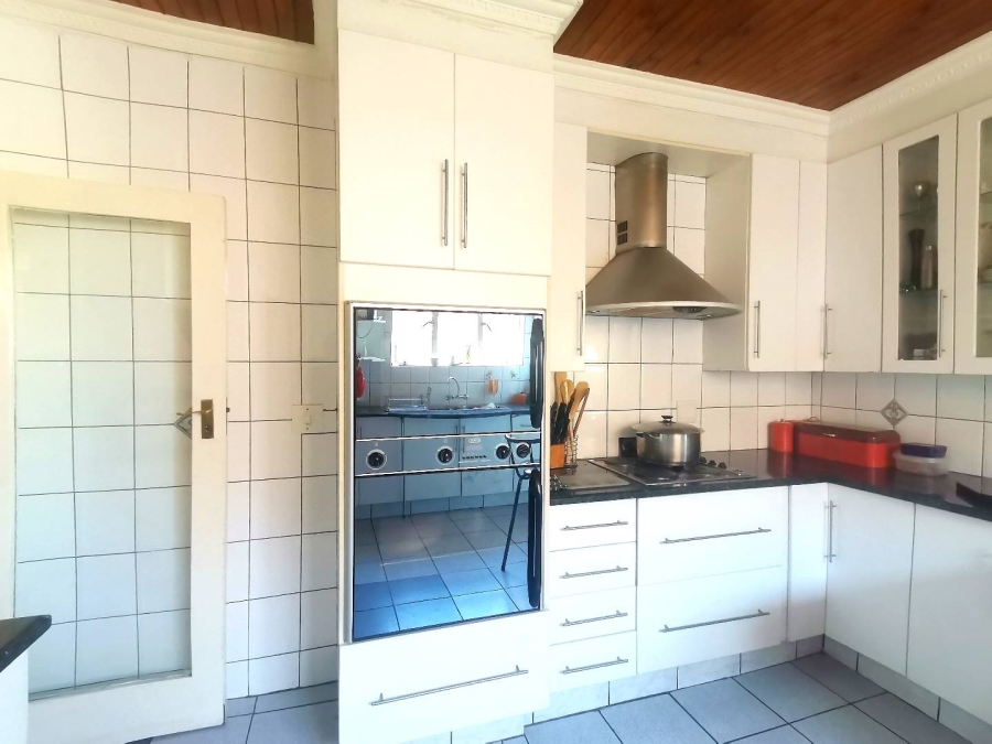 6 Bedroom Property for Sale in Kensington Gauteng