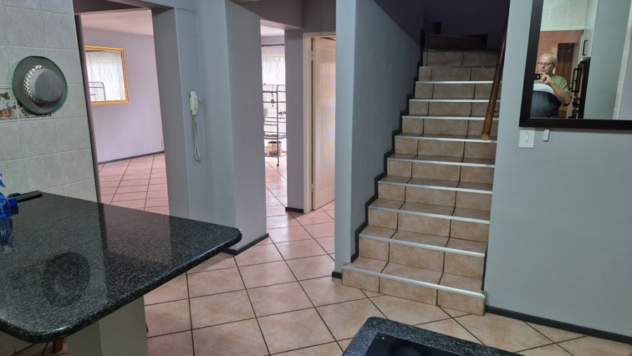 4 Bedroom Property for Sale in Eldoraigne Gauteng