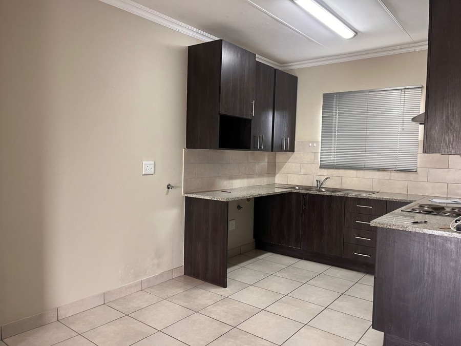 To Let 3 Bedroom Property for Rent in Noordwyk Gauteng