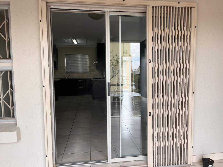 To Let 3 Bedroom Property for Rent in Noordwyk Gauteng