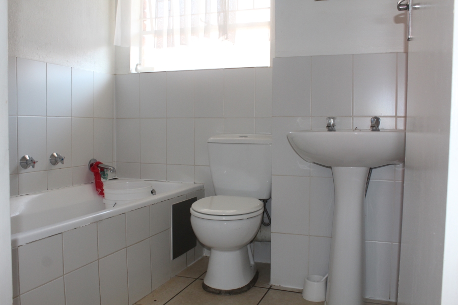 2 Bedroom Property for Sale in Kempton Park Central Gauteng