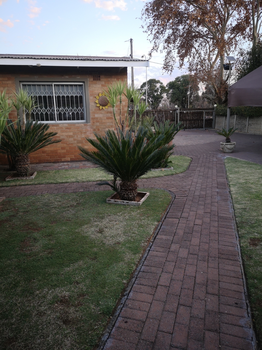 3 Bedroom Property for Sale in Duncanville Gauteng