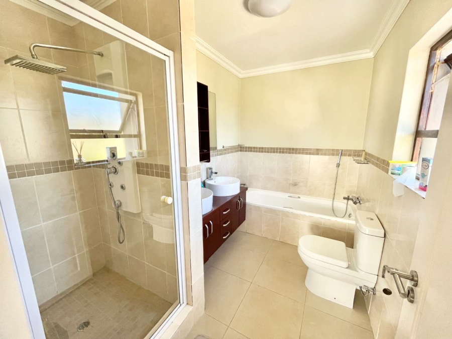 3 Bedroom Property for Sale in Barbeque Downs Gauteng