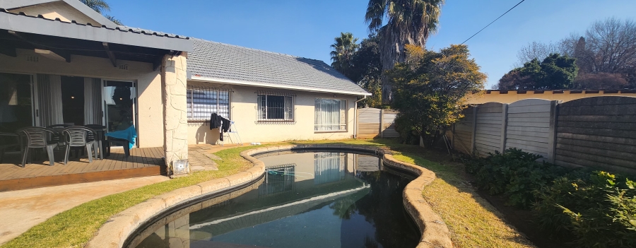 3 Bedroom Property for Sale in Birchleigh Gauteng