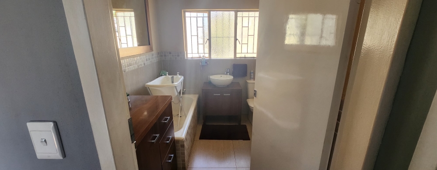 3 Bedroom Property for Sale in Birchleigh Gauteng