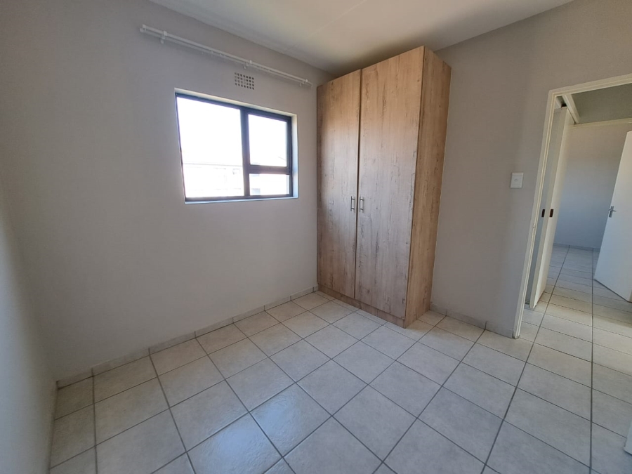 To Let 2 Bedroom Property for Rent in Kenleaf Gauteng