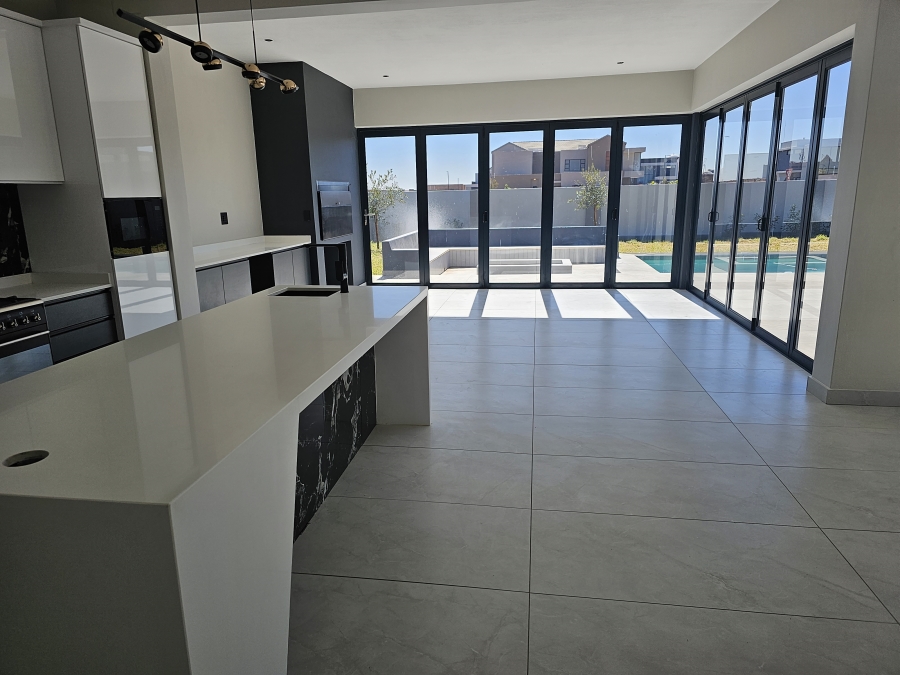 4 Bedroom Property for Sale in Midstream Heights Gauteng