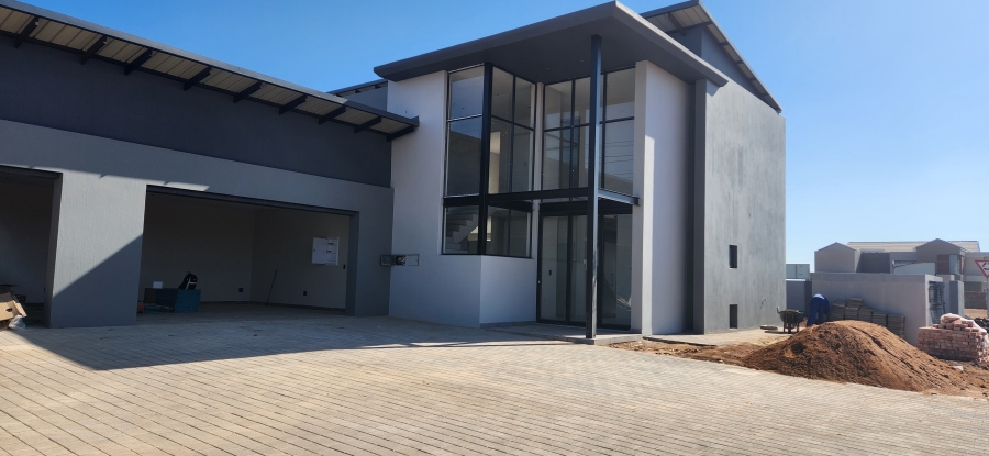 4 Bedroom Property for Sale in Midstream Heights Gauteng