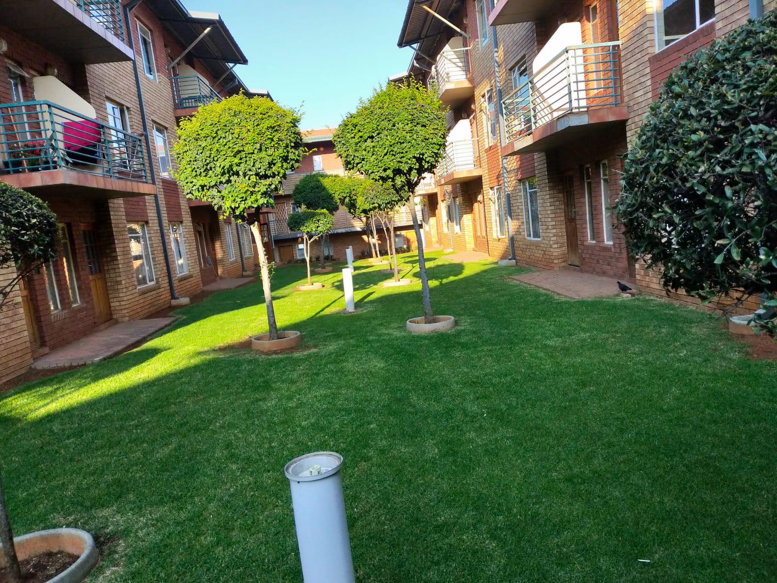 2 Bedroom Property for Sale in Braamfontein Werf Gauteng