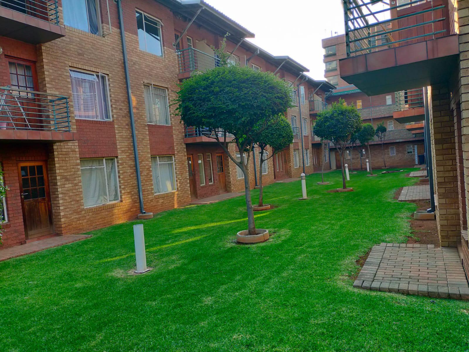 2 Bedroom Property for Sale in Braamfontein Werf Gauteng