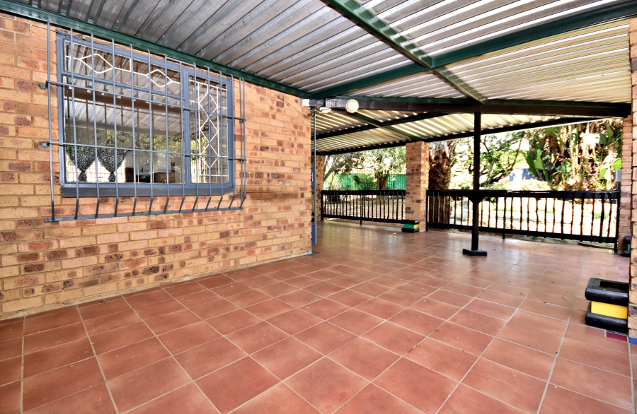 2 Bedroom Property for Sale in Johannesburg North Gauteng