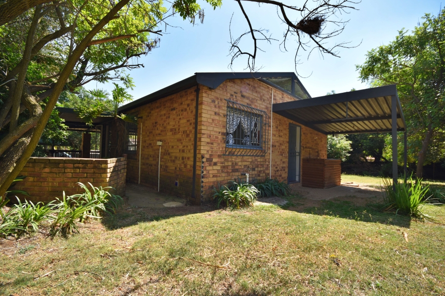 2 Bedroom Property for Sale in Johannesburg North Gauteng