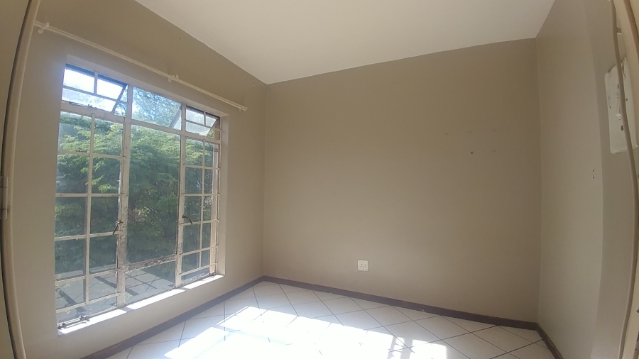 To Let 2 Bedroom Property for Rent in Eco Park Gauteng