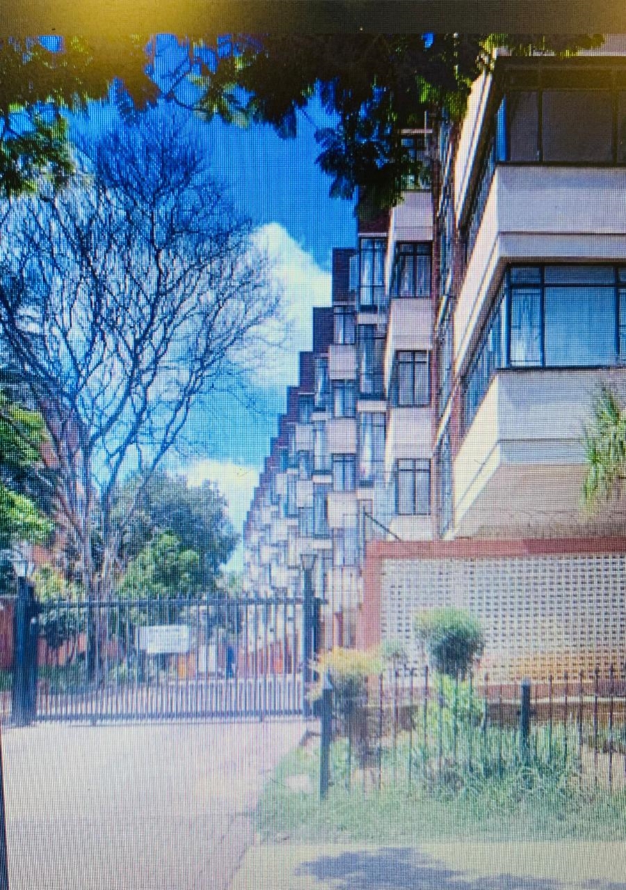 2 Bedroom Property for Sale in Muckleneuk Gauteng