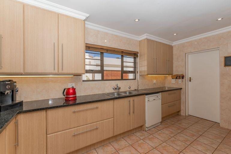 To Let 3 Bedroom Property for Rent in Dowerglen Ext 4 Gauteng