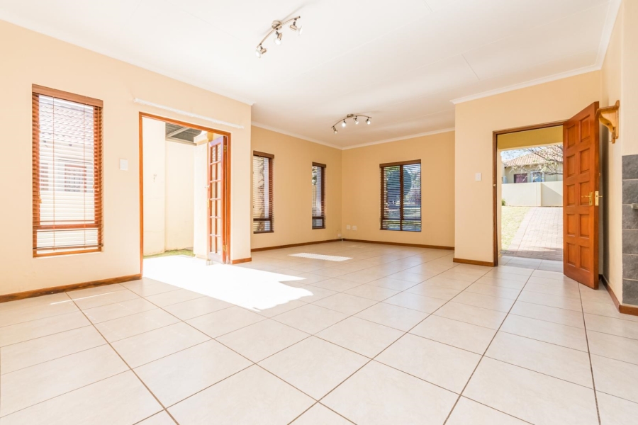 2 Bedroom Property for Sale in Kyalami Hills Gauteng