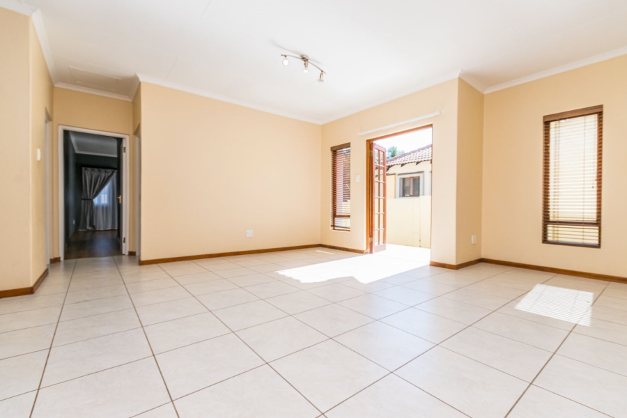 2 Bedroom Property for Sale in Kyalami Hills Gauteng